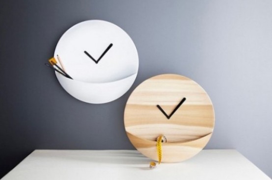 Funny Kangaroo Clock With A Space Storage