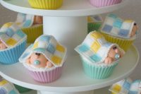 gender neutral baby shower cupcakes
