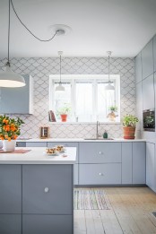 gorgeous-and-eye-catching-fish-scale-tiles-decor-ideas-7