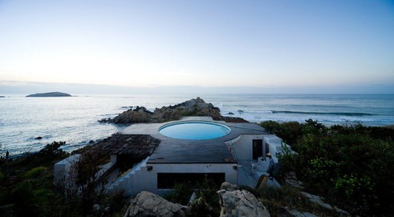 House With A Pool On The Roof