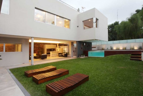 House With Fantastic Pool