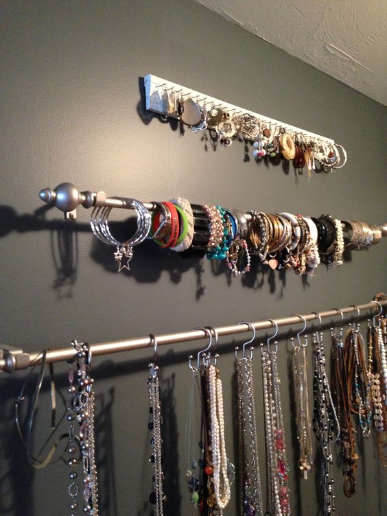 How to organize your jewelry in a comfy way ideas  1