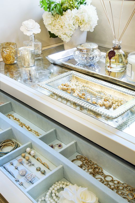 How to organize your jewelry in a comfy way ideas  11