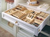 how-to-organize-your-jewelry-in-a-comfy-way-ideas-14