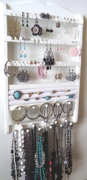 how-to-organize-your-jewelry-in-a-comfy-way-ideas-21