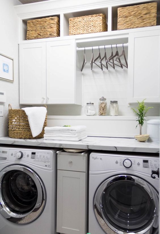 How to smartly organize your laundry space  34