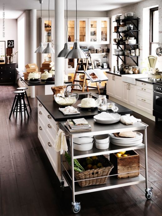 Lovely kitchen from IKEA with several decor elements that adds an industrial feel. 