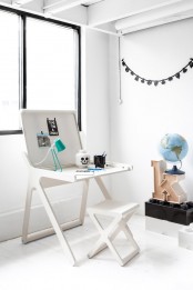k-shaped-kids-desk-with-a-lid-and-a-second-surface-3