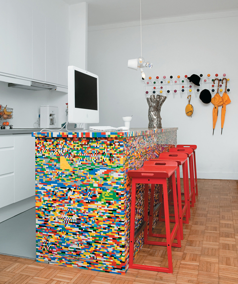 If all your life you was a Lego fan then here is an idea for your next DIY project! 