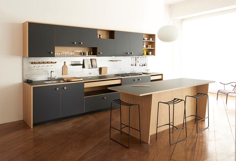 Lepic modern kitchen collection in a range of colors and finishes  6