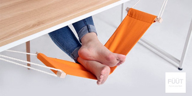 Little Fuut Hammock For Relaxing At Your Workplace
