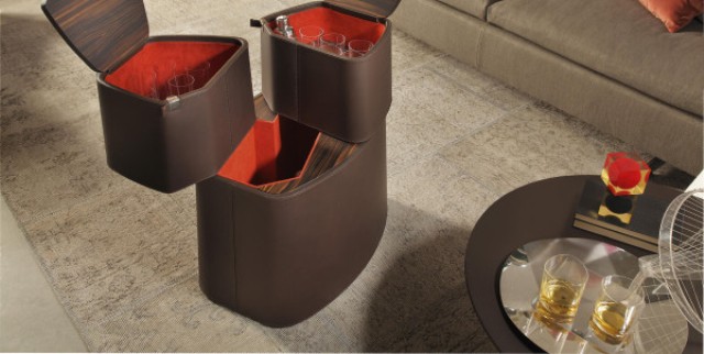 Luxurious Babel Bar Unit Covered With Leather
