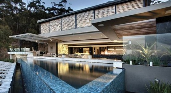 Luxurious Cutting Edge Residence Designed by Antoni Associates