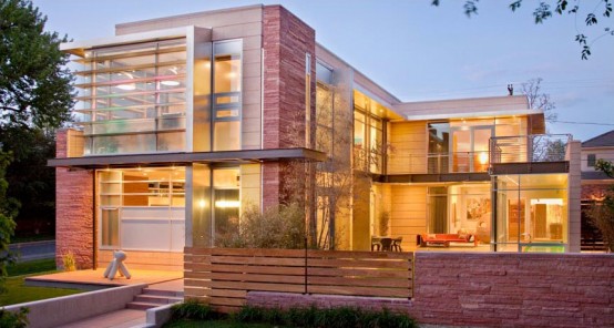Luxury Contemporary House Design with Floor-to-Ceiling Windows and Other Cool Features