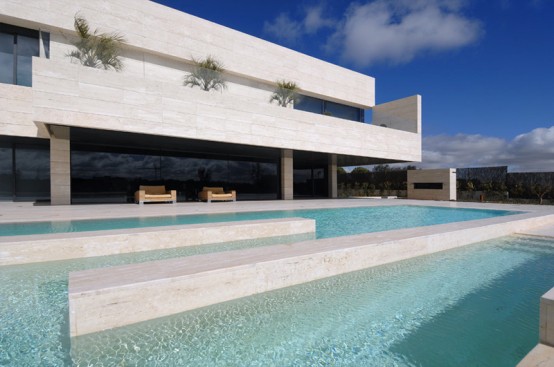 Luxury Minimalist House with Spectacular Swimming Pool – 19 Housing by A-Cero
