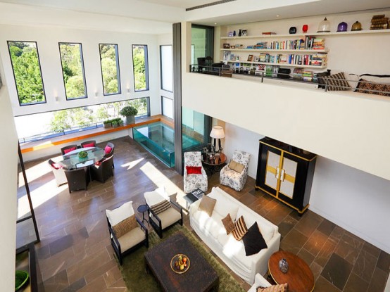 Luxury Oasis-Like Living Space Filled with Contemporary Solutions