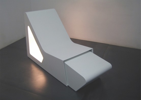 Metal Chaice Lounge Chair With Magazine Stand
