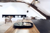 minimalist-18th-century-apartment-with-a-scandinavian-feel-7