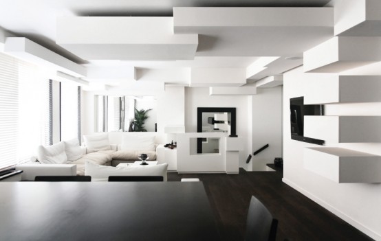 Monochrome Duplex Apartment With Complex Interior Geometry