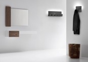 Minimalist Hanna Hanger With Ambient Light And Charger