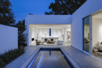 modern-casa-di-luce-with-crisp-white-interiors-3