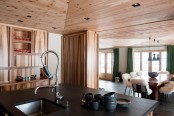 modern-chalet-with-wood-clad-interiors-and-touches-of-green-6