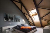 modern-dark-penthouse-with-steel-beam-structures-6