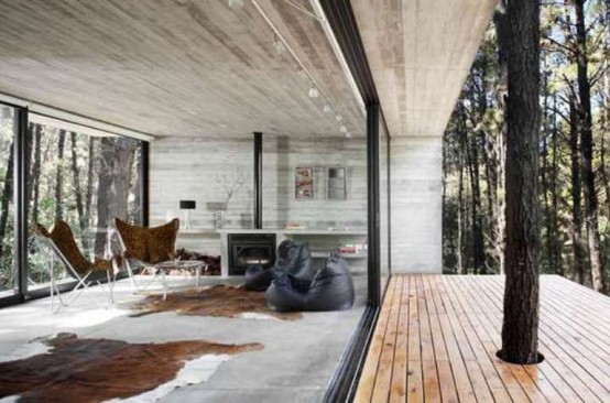 Modern Holiday House Of Concrete Opened To Nature