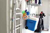 practical-and-comfortable-garage-organization-ideas-27
