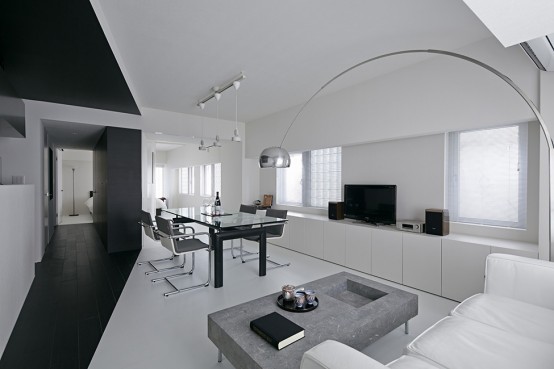 Pure Minimalism: Black And White Monochromatic Apartment Design