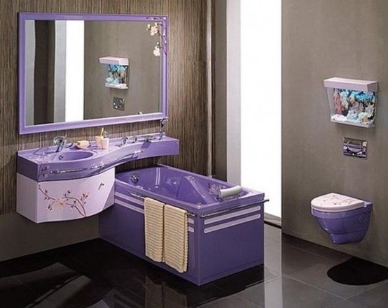 a whimsy bathroom in purple and taupe, colored appliances and a fun aquarium artwork