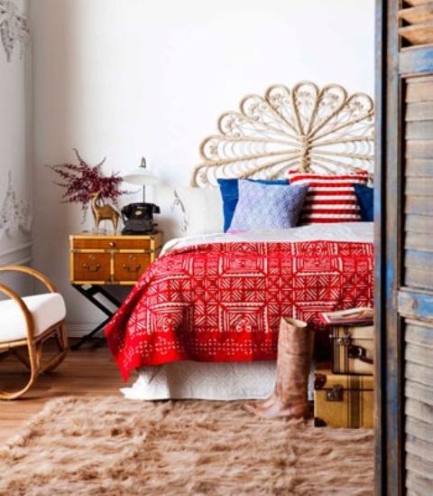 You shouldn't think that bohemian decor means messy clutter. It could be quite sophisticated and stylish.