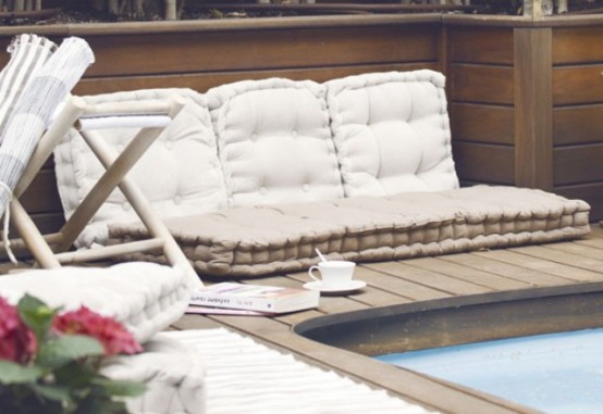 20 Relaxing And Cozy Pool Nooks To Get Inspired