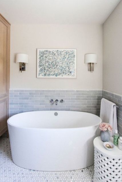 Relaxing soaking tubs with cool therapeutic designs  18