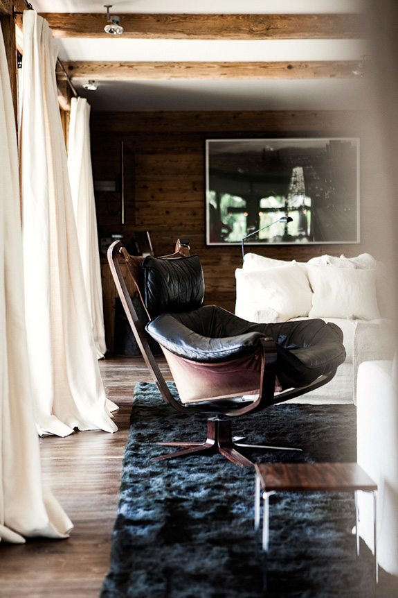 Rustic and mid century chalet vieux valet verbier  5