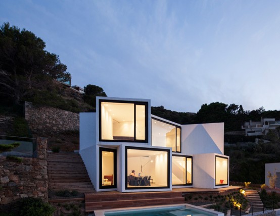 Seafront Sunflower House With Geometric Design