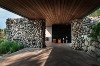 seaside-taiwaneese-home-with-loal-organic-elements-2