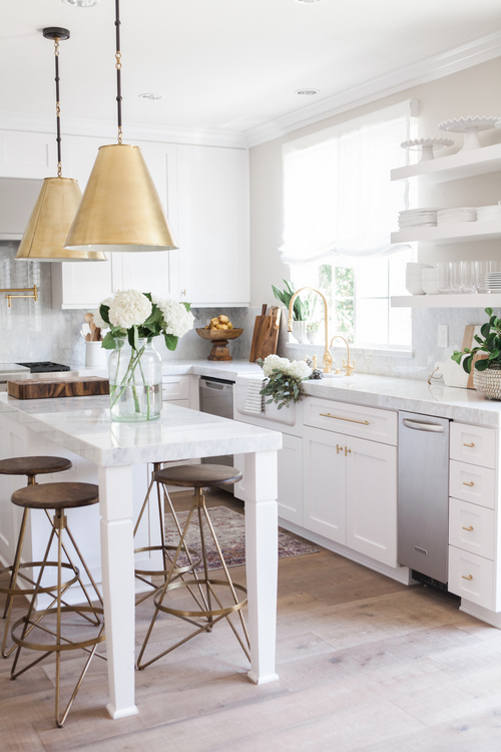 Simple yet refined white kitchen design  6