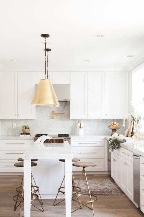 Simple yet refined white kitchen design  9