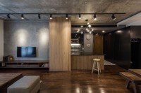 small-and-stylish-apartment-with-an-industrial-vibe-5