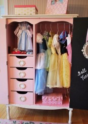 smart-and-fun-kids-clothes-organizing-ideas-20