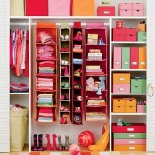 smart-and-fun-kids-clothes-organizing-ideas-27