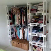smart-and-fun-kids-clothes-organizing-ideas-37