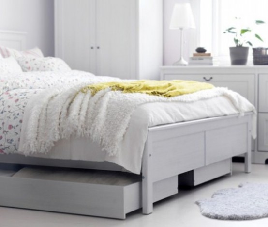 It's always a smart decision to use underbed drawers on casters. They could easily be moved and they could fit a lot of things like additional bedding sets or pillows.