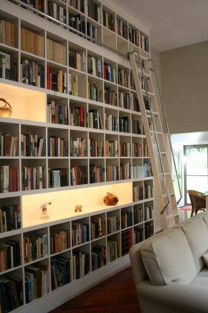 Smart ideas to organize your books at home  10