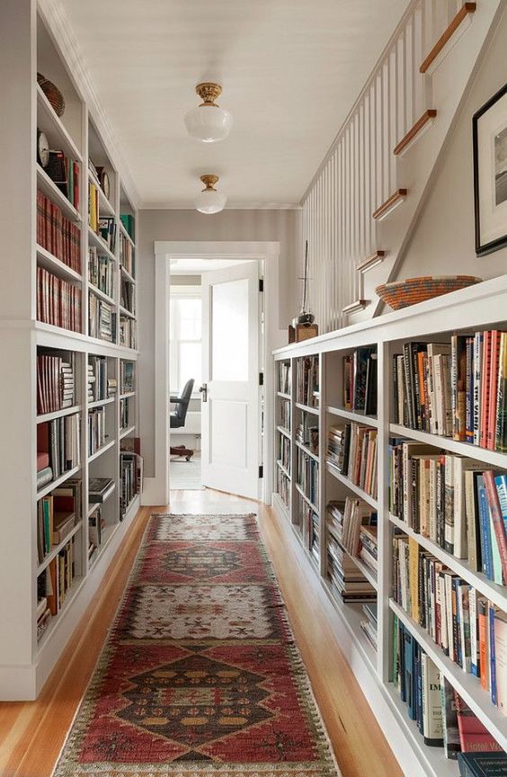 Smart ideas to organize your books at home  18