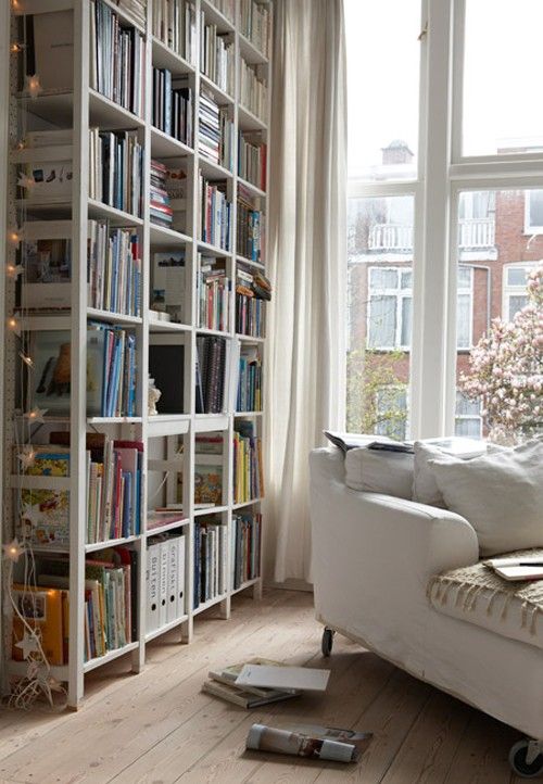 Smart ideas to organize your books at home  33
