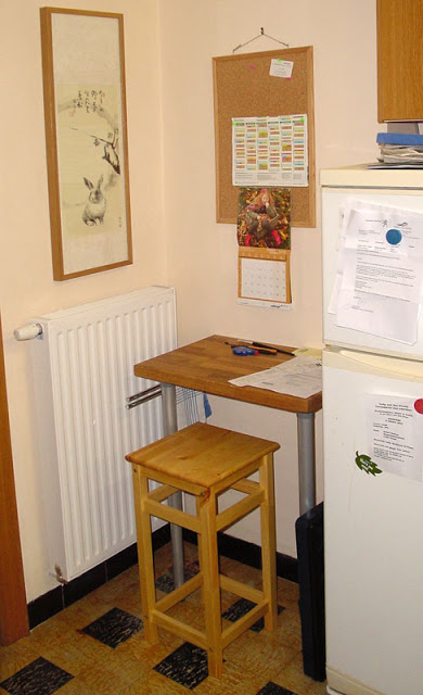 An IKEA Oddvar stool used in the tiny home office nook   no special hacks are necessary here