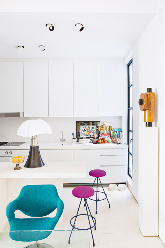Stand out modern home in a mix of bold colors  7