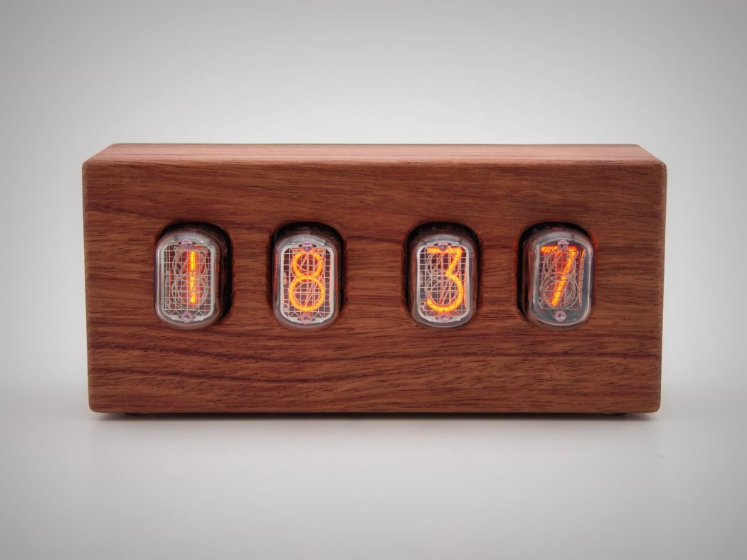 Steampunk nixie clock that requires little power  4